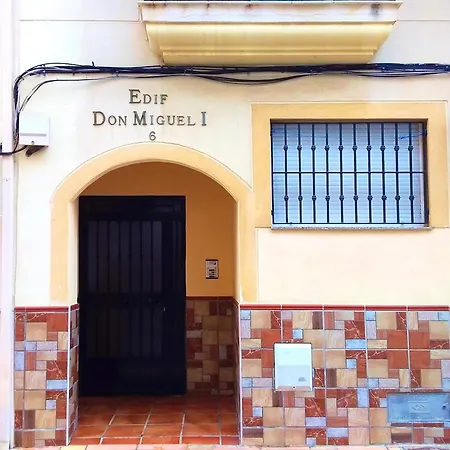 Calle Salinas 6 شقة